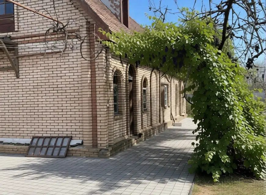 Продаётся 4-этажный дом, 400 м²