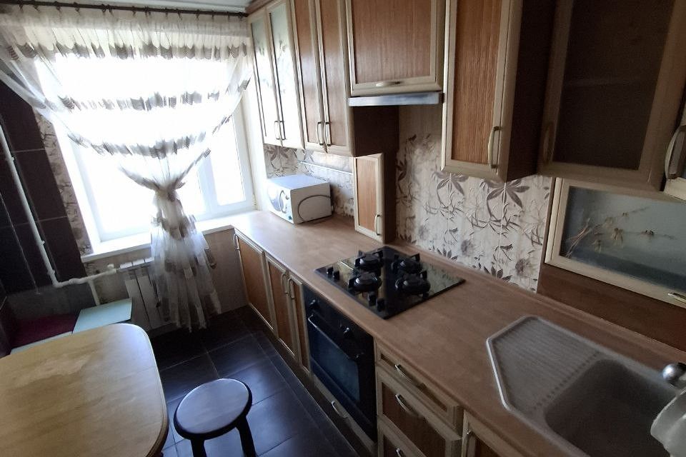 Продаётся 3-комнатная квартира, 63.3 м²