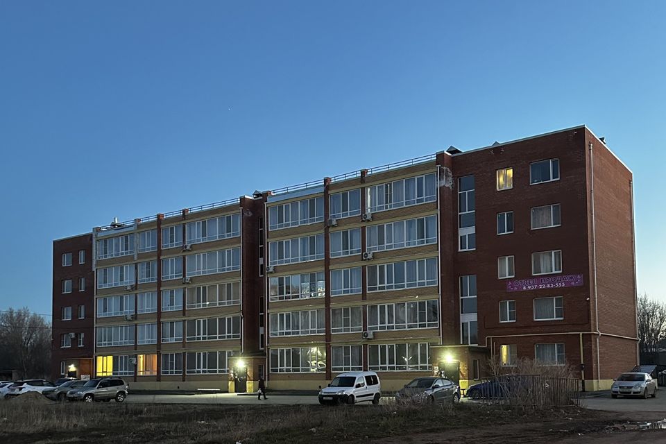 Продаётся 2-комнатная квартира, 65 м²