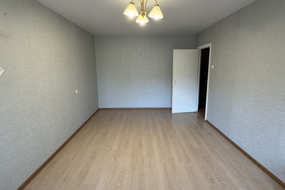 Продаётся 3-комнатная квартира, 60.5 м²