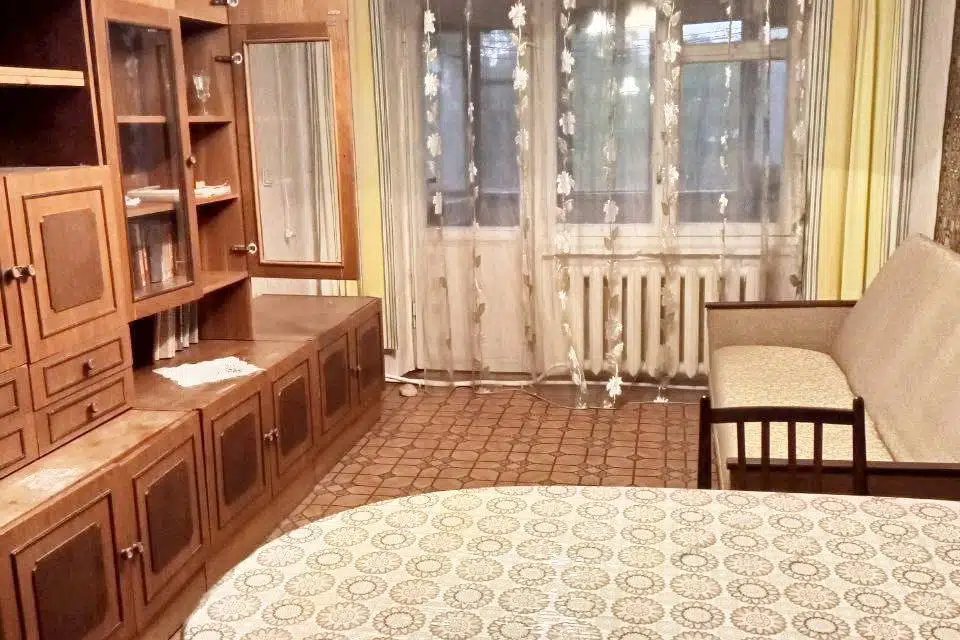 Продаётся 4-комнатная квартира, 65 м²