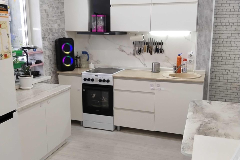 Продаётся 3-комнатная квартира, 57 м²
