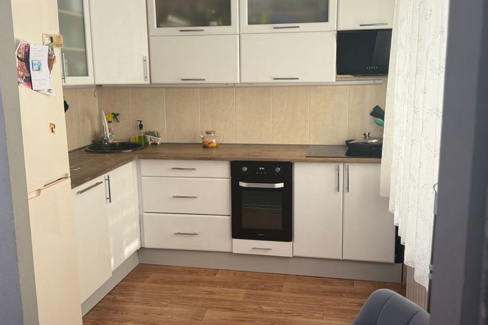 Продаётся 3-комнатная квартира, 69.3 м²