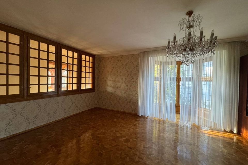 Продаётся 2-этажный дом, 300 м²