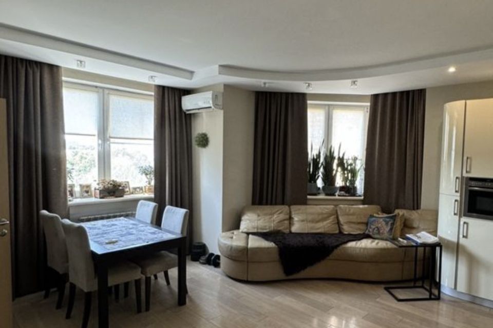 Продаётся 2-комнатная квартира, 78 м²