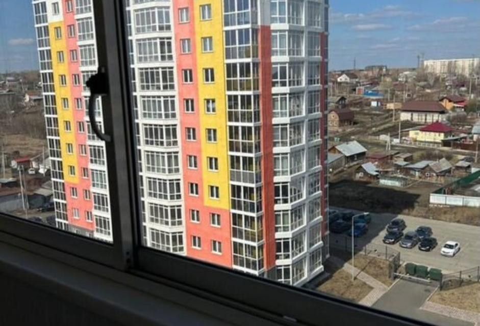 Продаётся 3-комнатная квартира, 100.2 м²