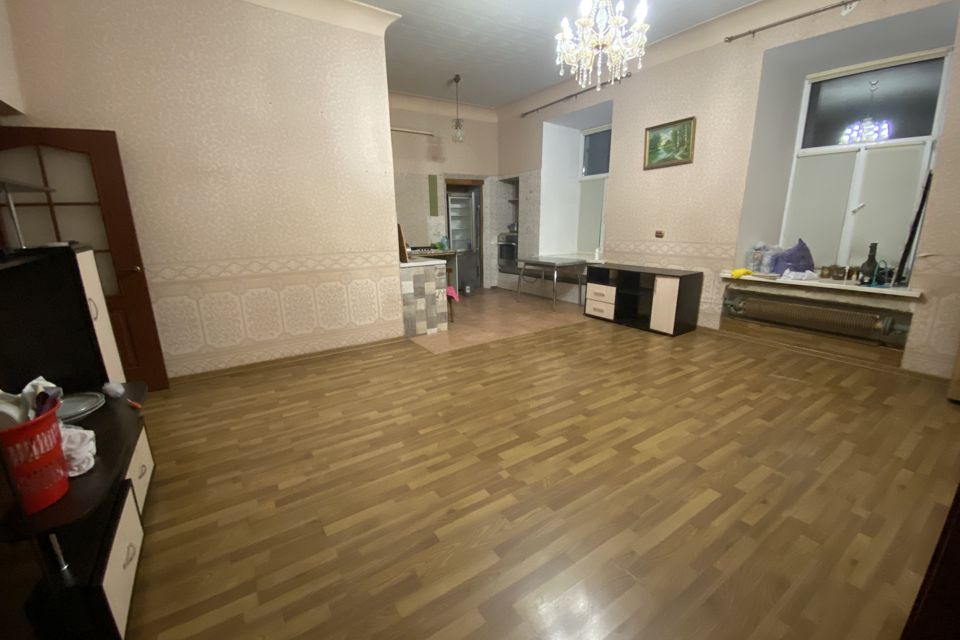 Продаётся 4-комнатная квартира, 101.4 м²