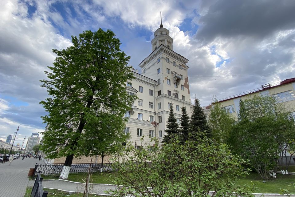 Продаётся 3-комнатная квартира, 68.5 м²