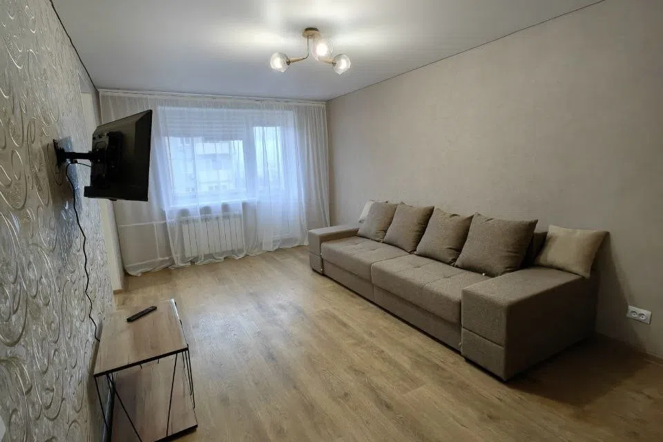 Продаётся 4-комнатная квартира, 90.5 м²