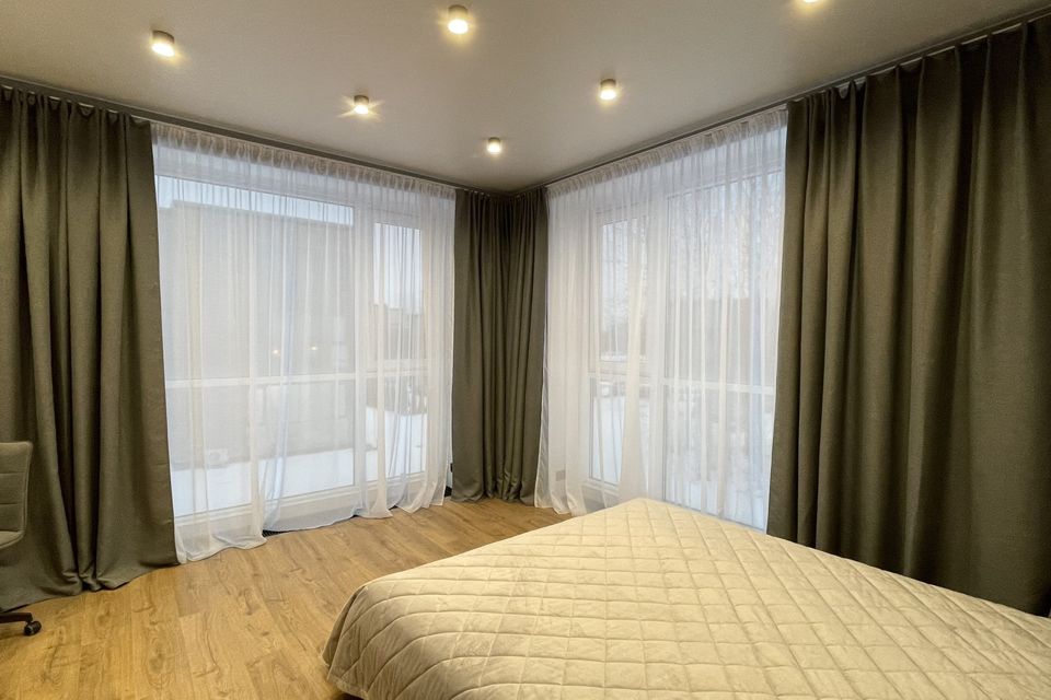 Продаётся 2-комнатная квартира, 69.7 м²
