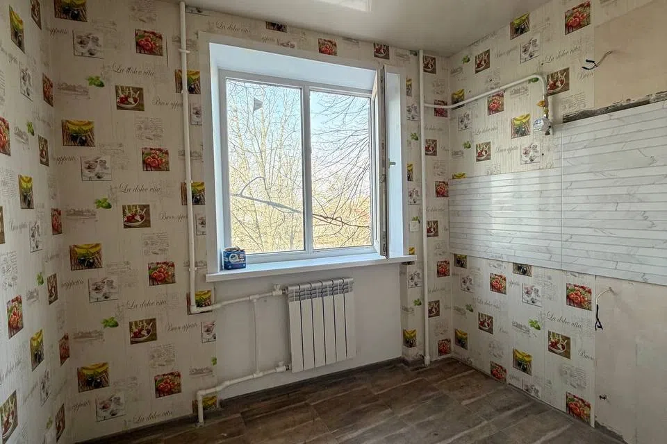 Продаётся 3-комнатная квартира, 59.8 м²