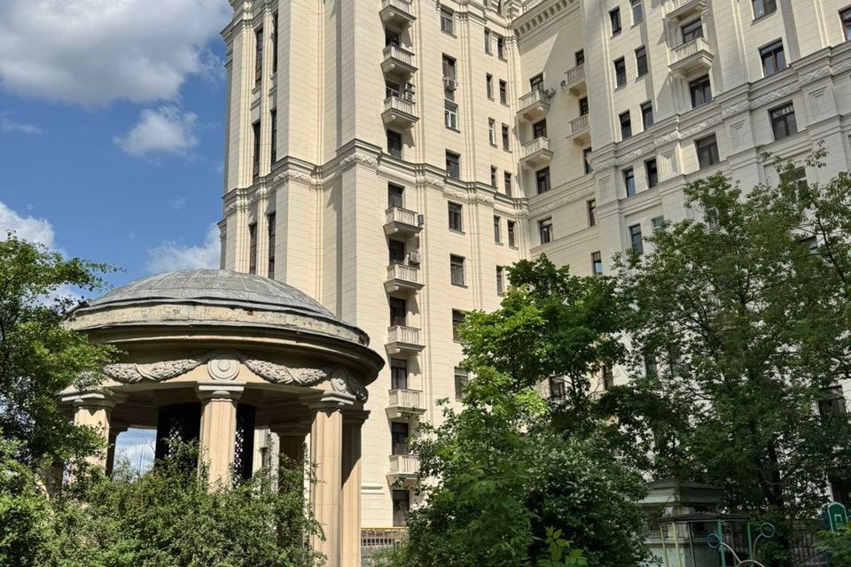 Продаётся 3-комнатная квартира, 81.3 м²