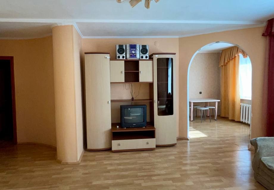 Продаётся 3-комнатная квартира, 63.7 м²