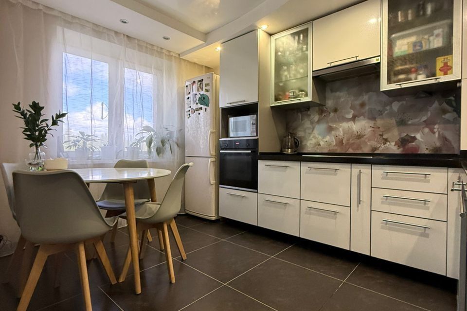 Продаётся 3-комнатная квартира, 69.3 м²