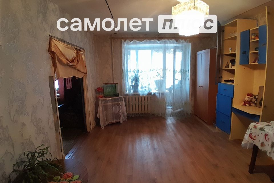 Продаётся 3-комнатная квартира, 56.6 м²