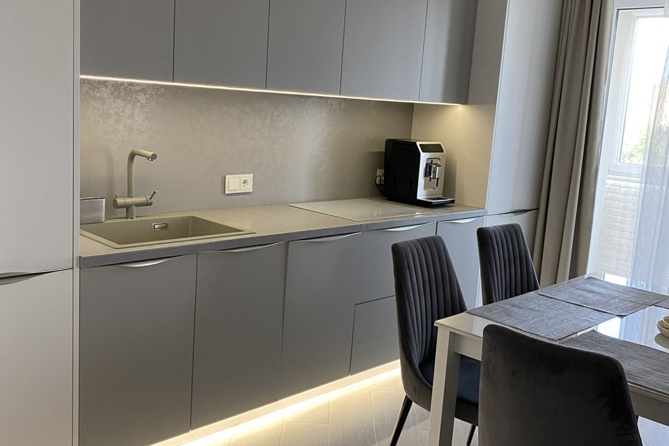 Продаётся 2-комнатная квартира, 65 м²