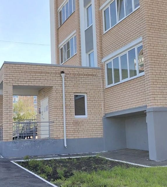 Продаётся 1-комнатная квартира, 42 м²