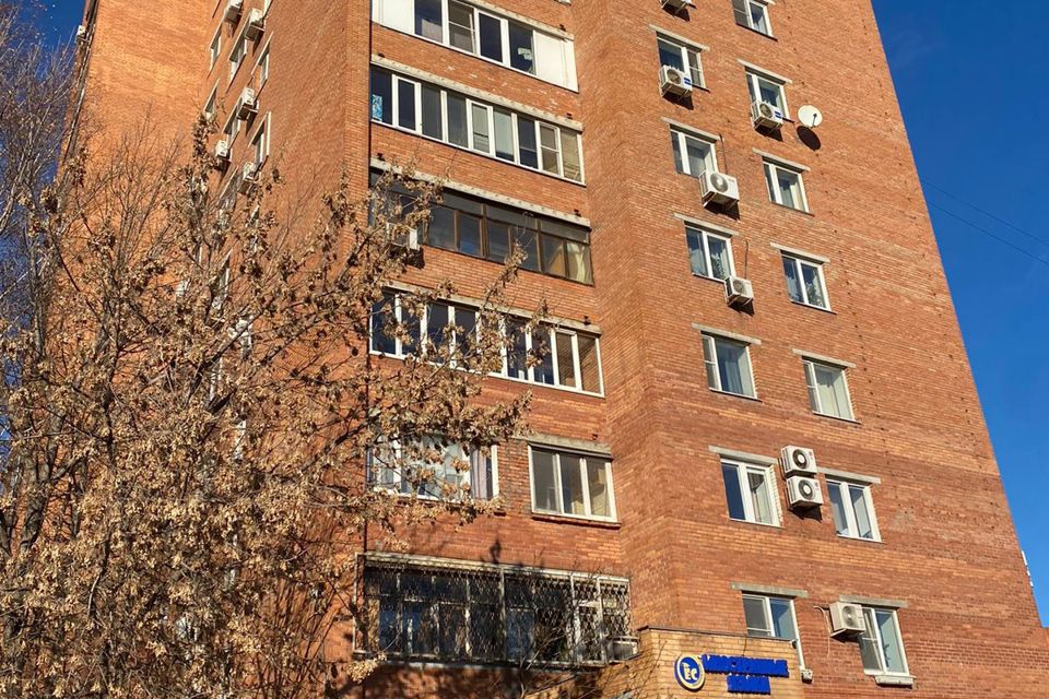 Продаётся 3-комнатная квартира, 65.8 м²