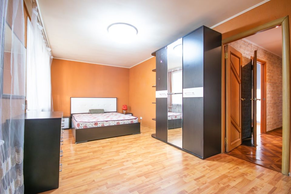 Сдаётся 4-комнатная квартира, 102.5 м²