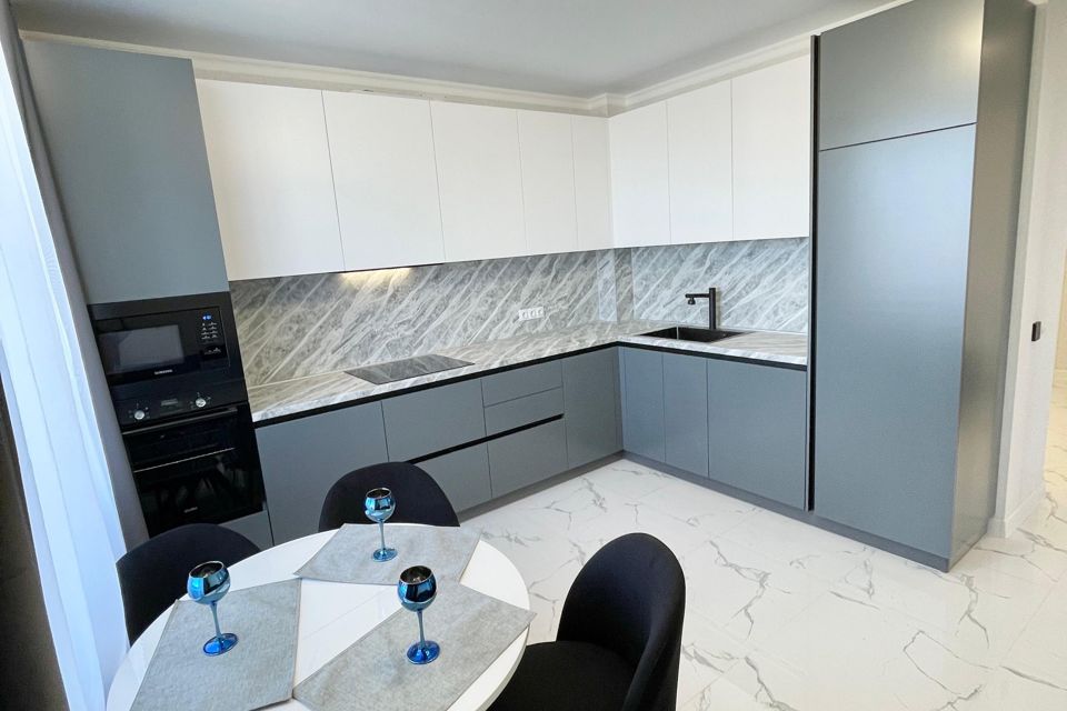 Продаётся 3-комнатная квартира, 82 м²