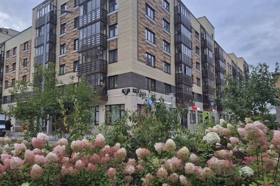 Продаётся 2-комнатная квартира, 69.8 м²