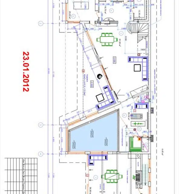 Продаётся 2-этажный дом, 550 м²