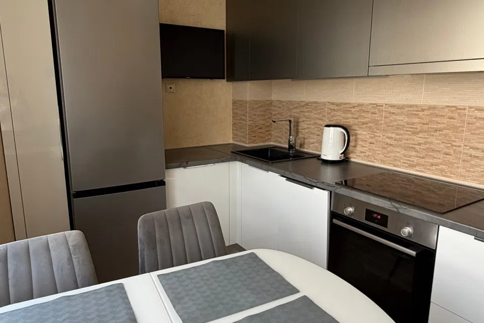 Продаётся 1-комнатная квартира, 47.7 м²