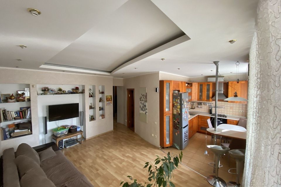 Продаётся 3-комнатная квартира, 74.8 м²