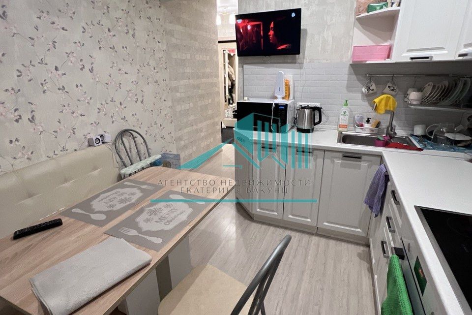 Продаётся 1-комнатная квартира, 41 м²