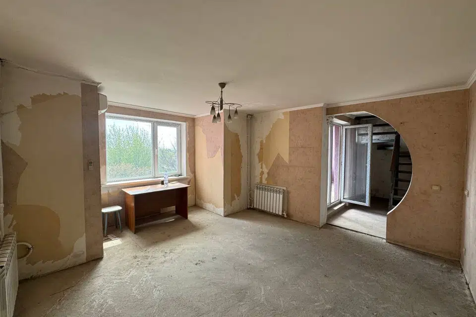 Продаётся 5-комнатная квартира, 102.2 м²