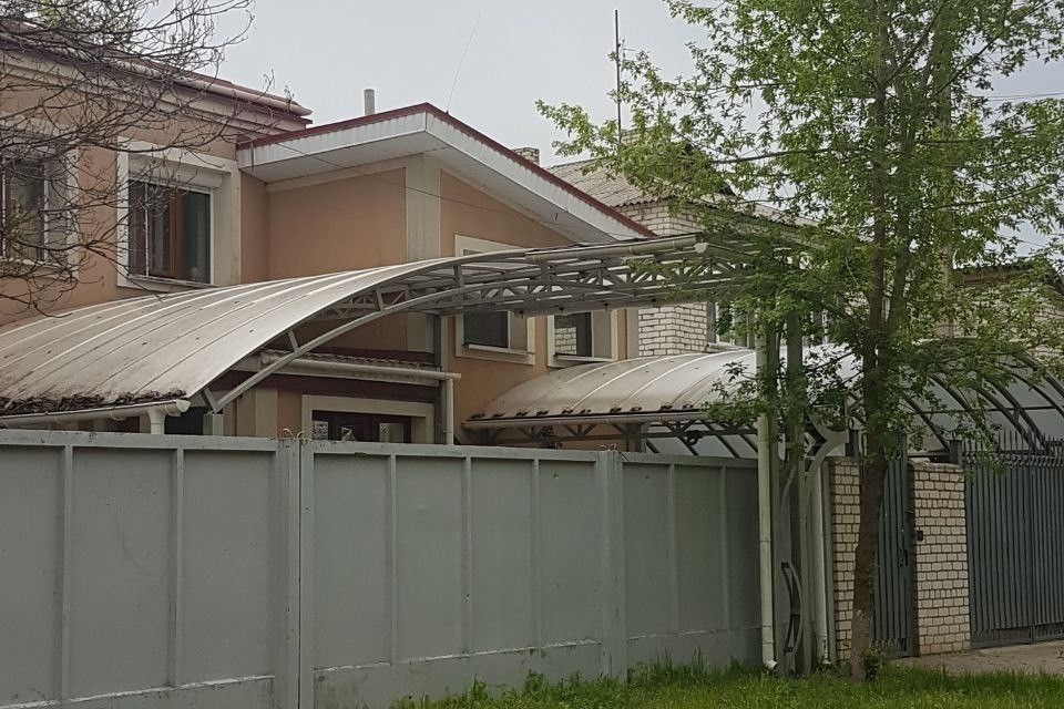 Продаётся 2-этажный дом, 231.4 м²