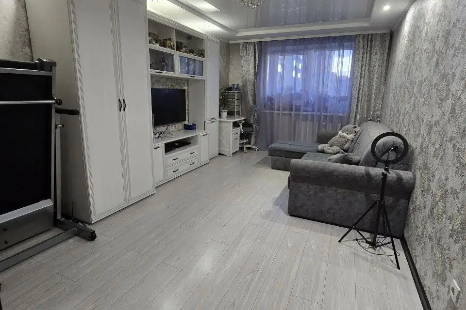 Продаётся 2-комнатная квартира, 58.2 м²