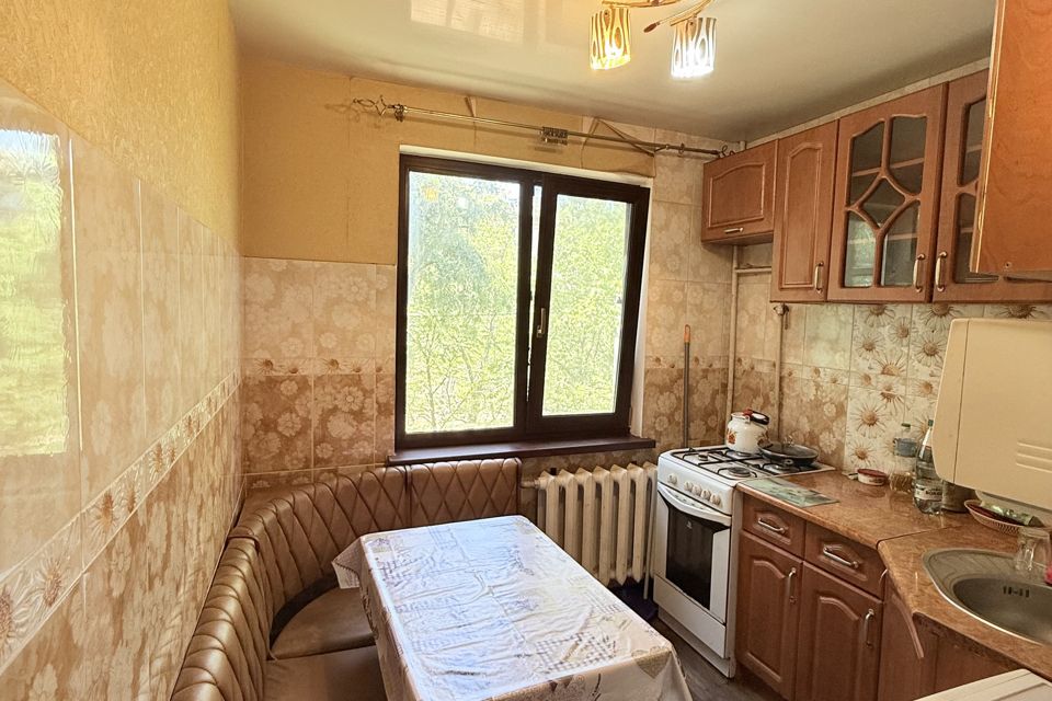 Продаётся 3-комнатная квартира, 60.1 м²