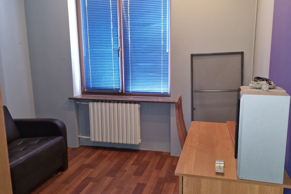 Продаётся 4-комнатная квартира, 76.7 м²