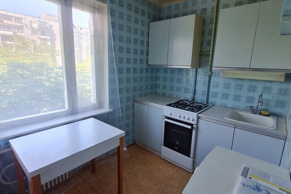Сдаётся 3-комнатная квартира, 58 м²