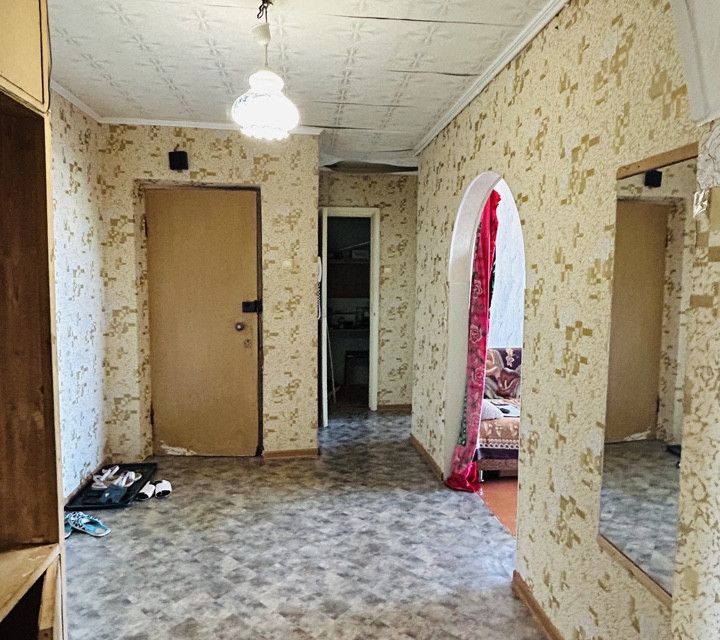 Продаётся 4-комнатная квартира, 77.5 м²