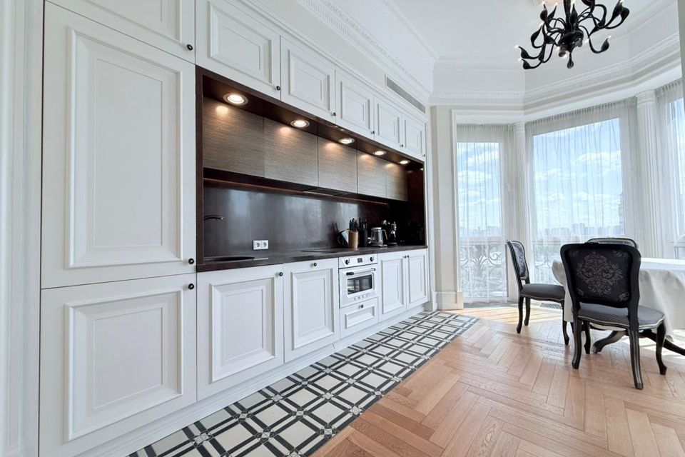 Продаётся 3-комнатная квартира, 100.6 м²