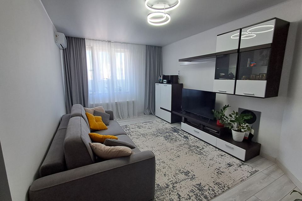 Продаётся 2-комнатная квартира, 64.3 м²