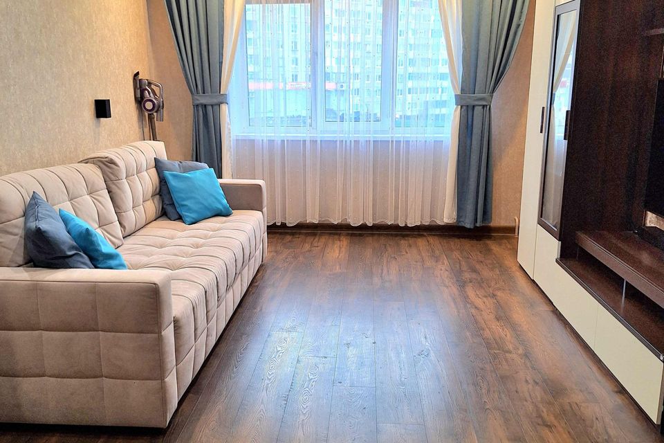 Продаётся 2-комнатная квартира, 56.5 м²