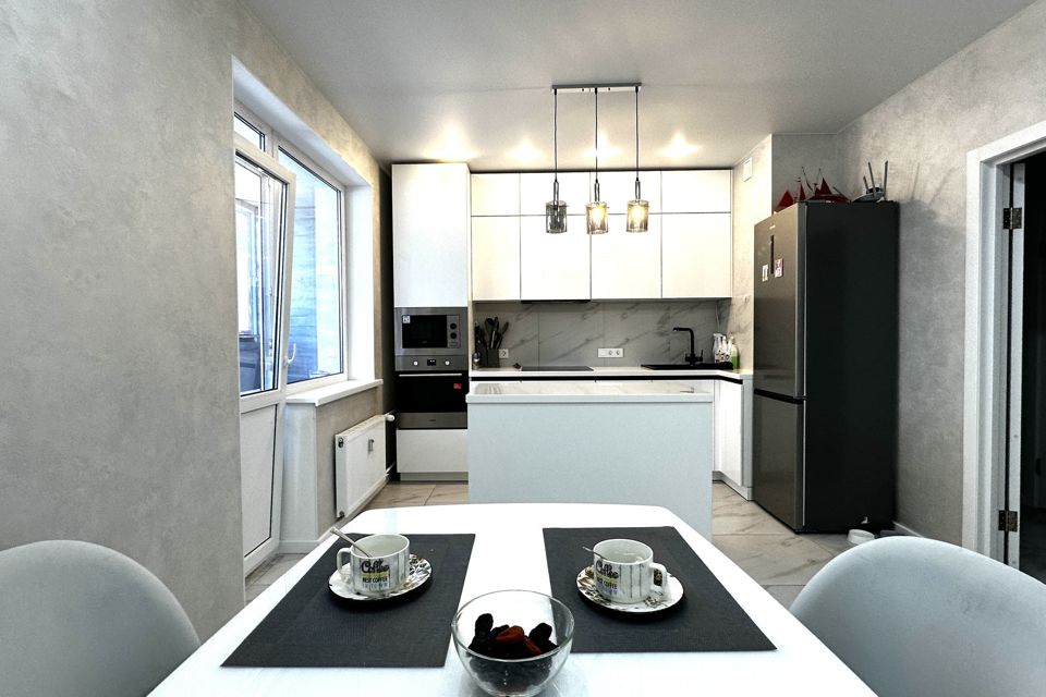 Продаётся 3-комнатная квартира, 85.6 м²