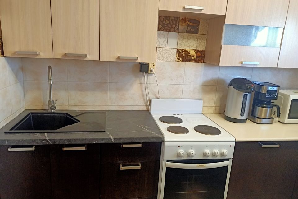 Продаётся 3-комнатная квартира, 59.6 м²