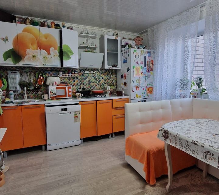 Продаётся 3-комнатная квартира, 61.4 м²