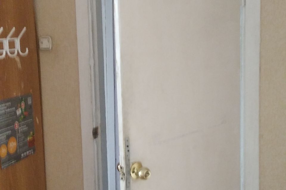 Продаётся комната в 4-комн. квартире, 17.5 м²