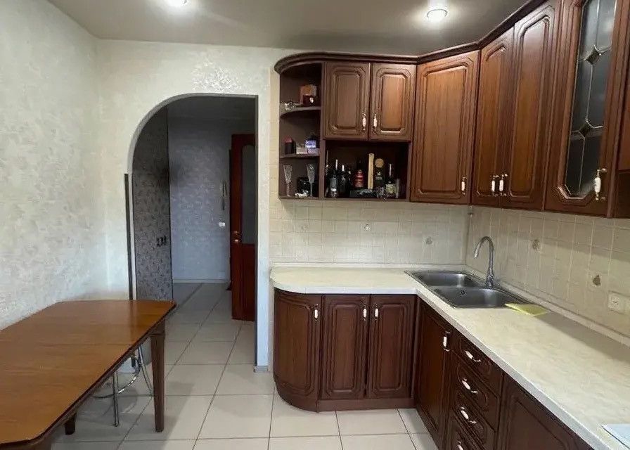Продаётся 3-комнатная квартира, 65.5 м²