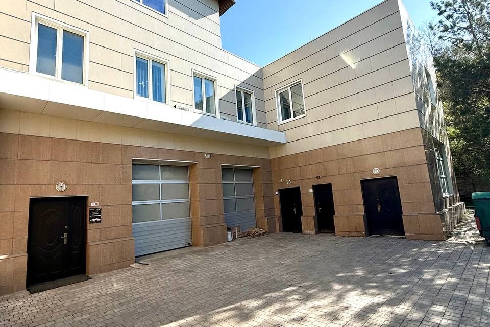 Продаётся помещение своб. назначения, 775 м²