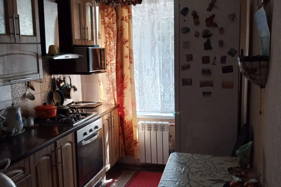 Продаётся 3-комнатная квартира, 62.5 м²