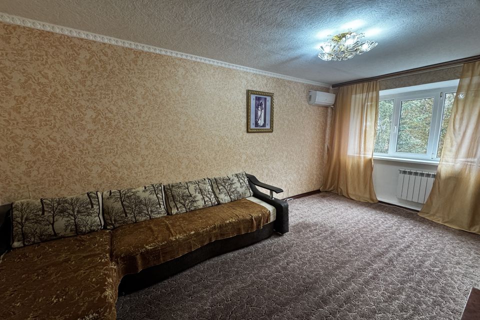 Продаётся 3-комнатная квартира, 60.2 м²