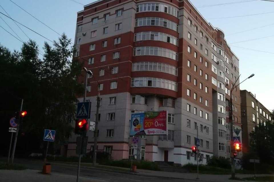 Сдаётся 2-комнатная квартира, 69 м²