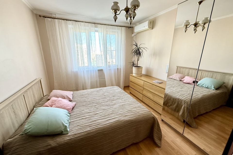 Продаётся 3-комнатная квартира, 72.5 м²