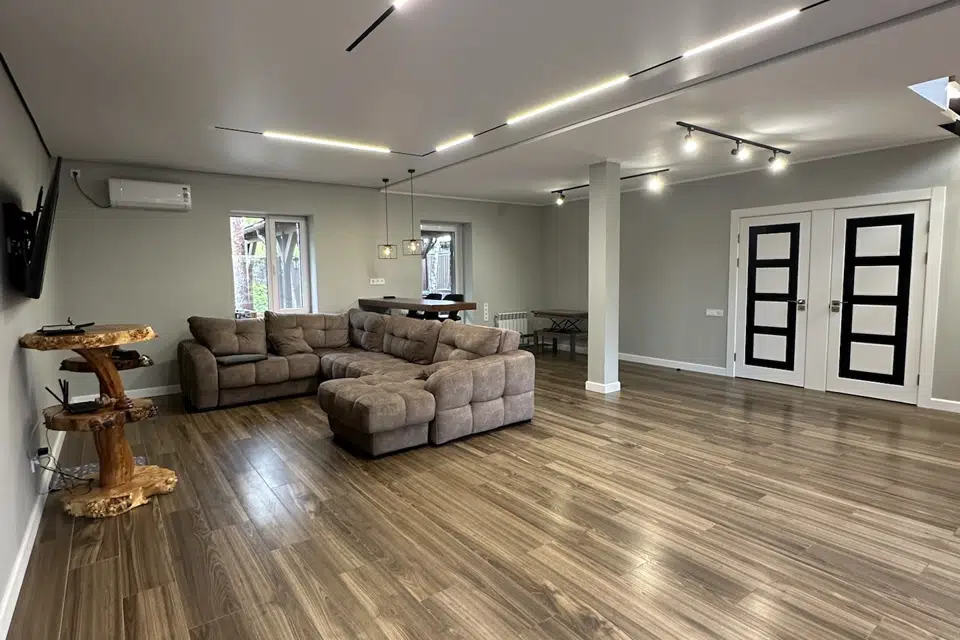 Продаётся 2-этажный дом, 210 м²